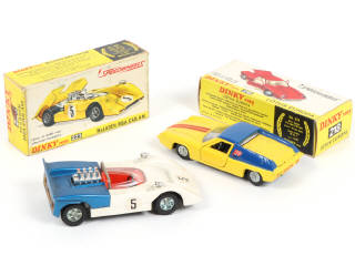 Lot 280 - DINKY TOYS (GB) (2)