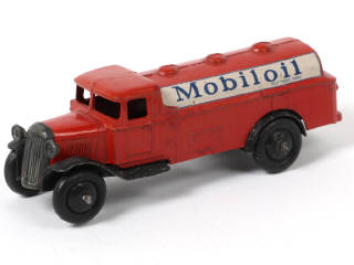 Lot 256 - DINKY TOYS (GB) (1)