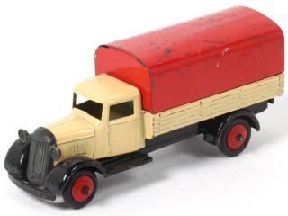 Lot 252 - DINKY TOYS (GB) (1)