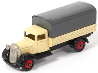 Lot 254 - DINKY TOYS (GB) (1)