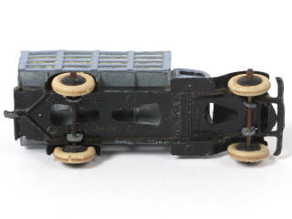 Lot 311 - DINKY TOYS (FRANCE) (1)