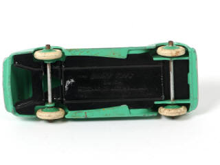 Lot 241 - DINKY TOYS (GB) (1)