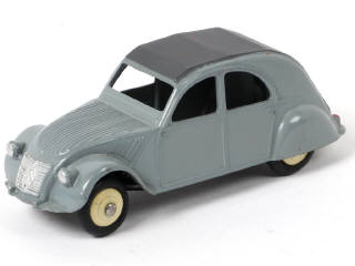 Lot 301 - DINKY TOYS (FRANCE) (1)