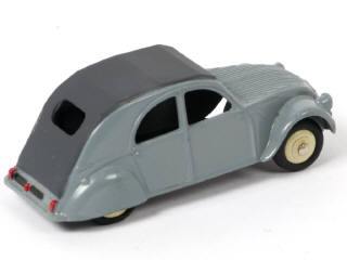 Lot 301 - DINKY TOYS (FRANCE) (1)