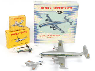 Lot 357 - DINKY TOYS (FRANCE) (1)