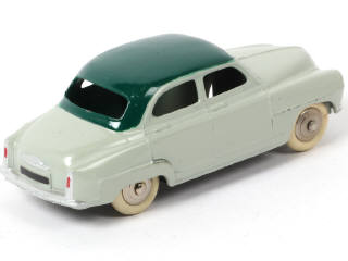 Lot 302 - DINKY TOYS (FRANCE) (1)