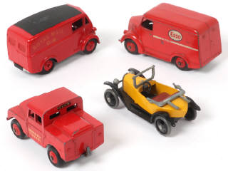 Lot 286 - DINKY TOYS (GB) (4)