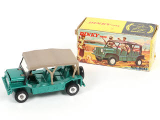 Lot 266 - DINKY TOYS (GB) (1)