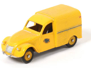 Lot 309 - DINKY TOYS (FRANCE) (1)