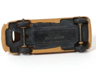 Lot 297 - DINKY TOYS (FRANCE) (1)