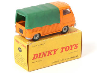 Lot 338 - DINKY TOYS (FRANCE) (1)