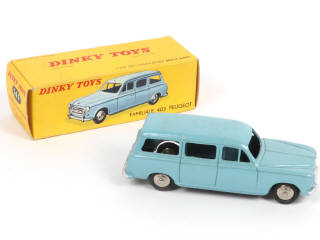 Lot 322 - DINKY TOYS (FRANCE) (1)