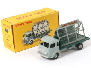 Lot 380 - DINKY TOYS (FRANCE) (1)