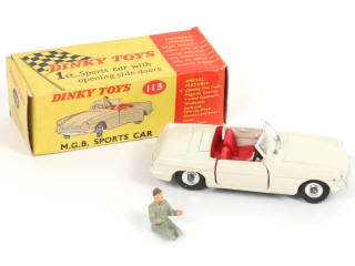 Lot 272 - DINKY TOYS (GB) (1)