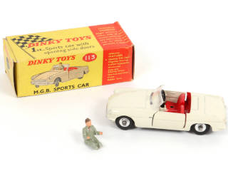 Lot 272 - DINKY TOYS (GB) (1)