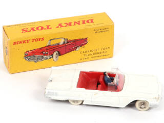 Lot 345 - DINKY TOYS (FRANCE) (1)