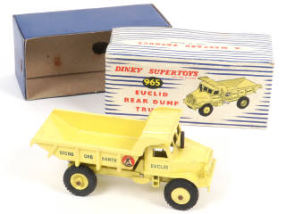Lot 291 - DINKY TOYS (GB) (1)