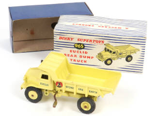 Lot 291 - DINKY TOYS (GB) (1)