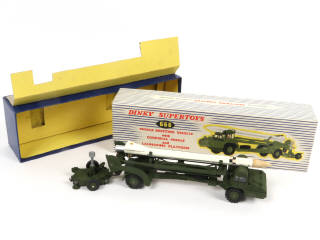 Lot 300 - DINKY TOYS (GB) (1)