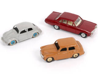 Lot 305 - DINKY TOYS (GB) (3)