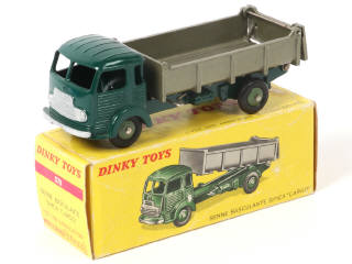 Lot 379 - DINKY TOYS (FRANCE) (1)