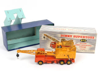 Lot 289 - DINKY TOYS (GB) (1)