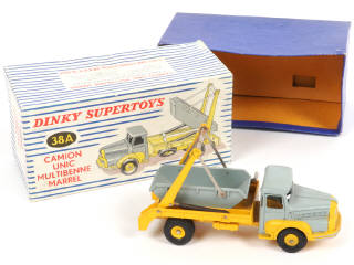 Lot 390 - DINKY TOYS (FRANCE) (1)