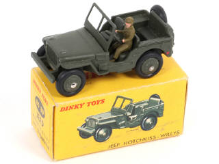 Lot 402 - DINKY TOYS (FRANCE) (1)