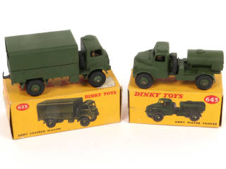 Lot 301 - DINKY TOYS (GB) (2)