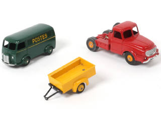 Lot 415 - DINKY TOYS (FRANCE) (3)