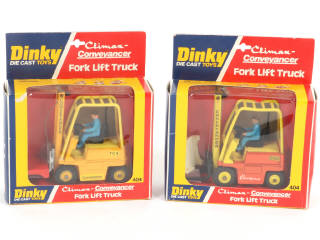 Lot 304 - DINKY TOYS (GB) (2)