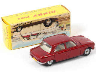 Lot 352 - DINKY TOYS (FRANCE) (1)