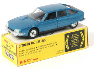 Lot 364 - DINKY TOYS (FRANCE) (1)