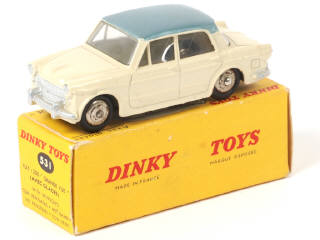 Lot 331 - DINKY TOYS (FRANCE) (1)