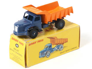Lot 383 - DINKY TOYS (FRANCE) (1)