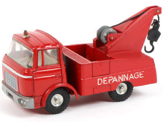 Lot 372 - DINKY TOYS (FRANCE) (1)