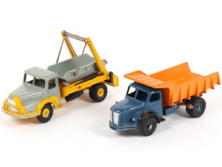 Lot 411 - DINKY TOYS (FRANCE) (2)