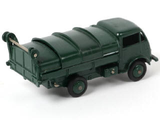 Lot 368 - DINKY TOYS (FRANCE) (1)