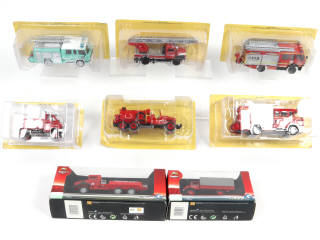 Lot 97 - DIVERS (8)