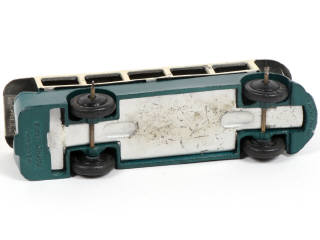 Lot 331 - DINKY TOYS (FRANCE) (1)