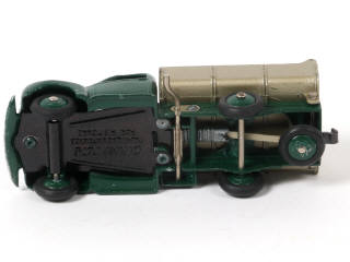 Lot 335 - DINKY TOYS (FRANCE) (1)