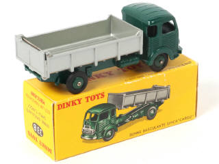 Lot 343 - DINKY TOYS (FRANCE) (1)