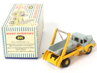 Lot 355 - DINKY TOYS (FRANCE) (1)