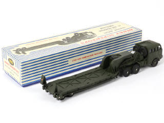 Lot 381 - DINKY TOYS (FRANCE) (1)
