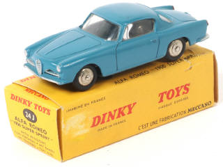 Lot 302 - DINKY TOYS (FRANCE) (1)