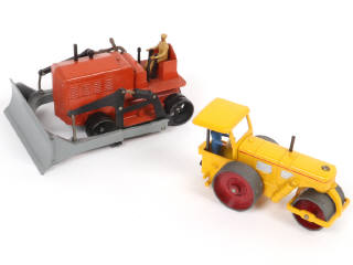 Lot 368 - DINKY TOYS (FRANCE) (2)