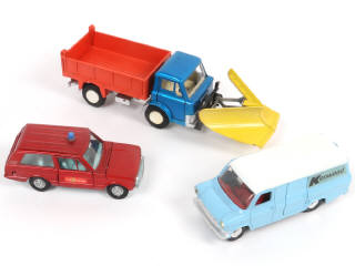 Lot 275 - DINKY TOYS (GB) (3)