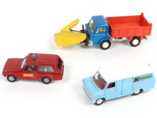 Lot 275 - DINKY TOYS (GB) (3)