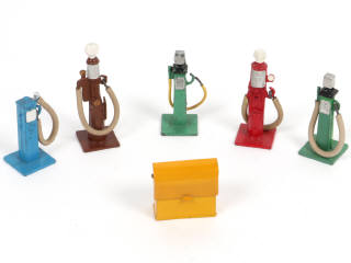 Lot 287 - DINKY TOYS (GB) (6)