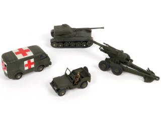 Lot 390 - DINKY TOYS (FRANCE) (4)